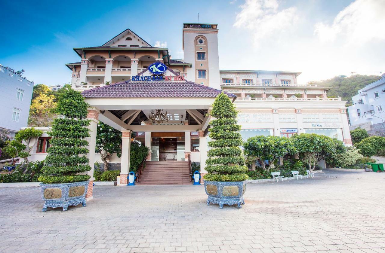 Beachfront Hotel Vung Tau Exterior photo